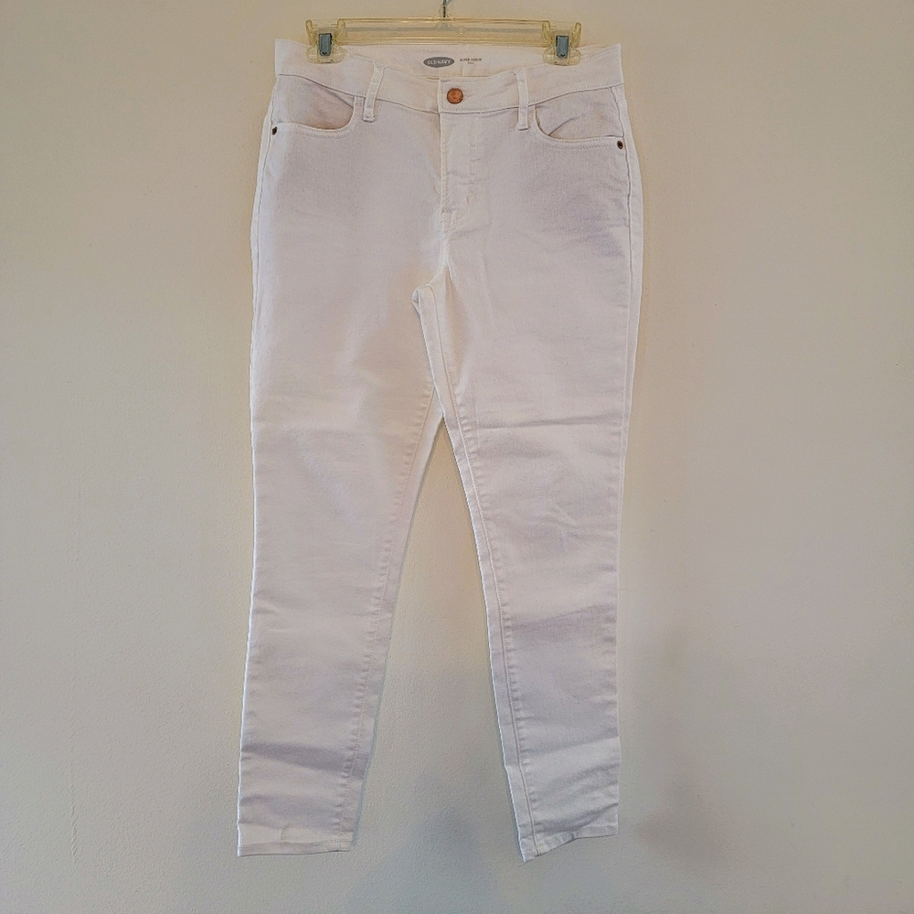 OLD NAVY WHITE SUPER SKINNY ANKLE JEANS 8